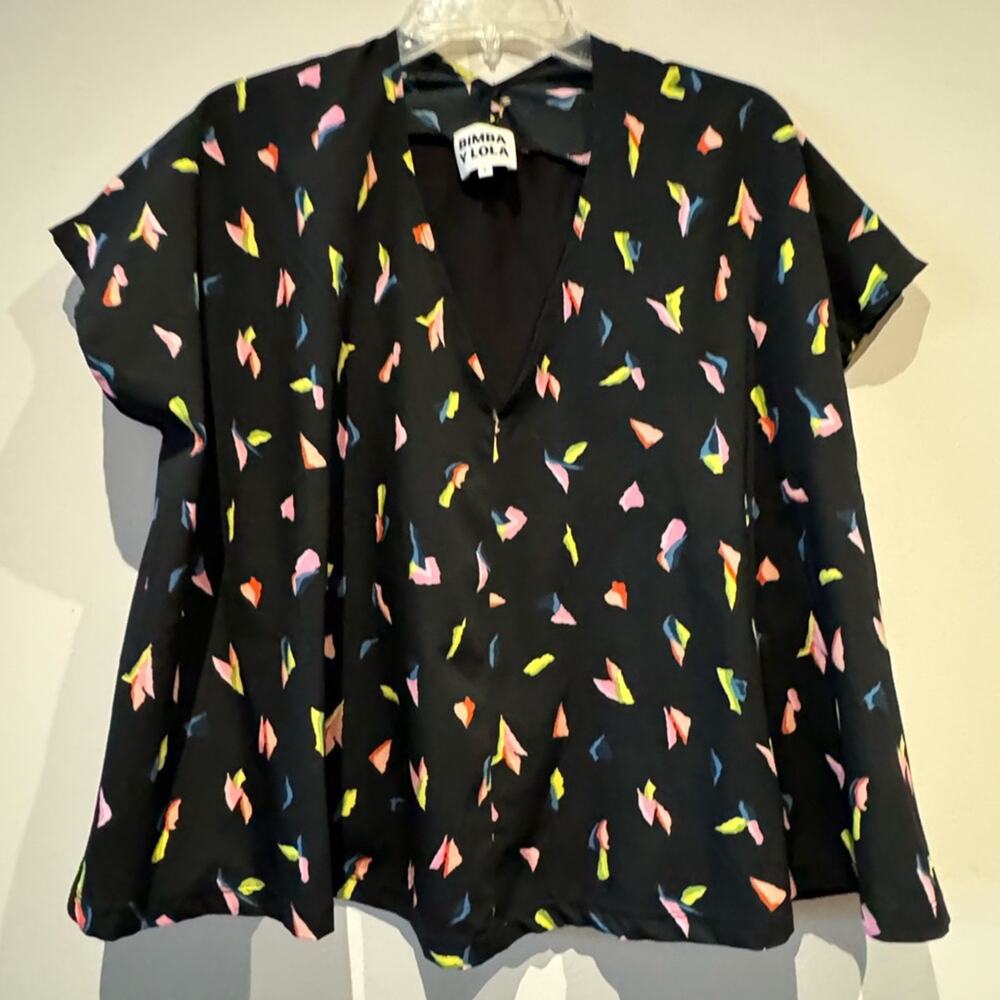Bimba Y Lola graphic oversized v-neck blouse in size small